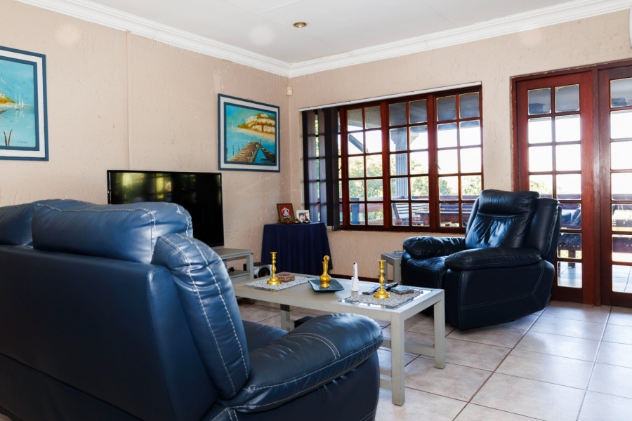 5 Bedroom Property for Sale in Schoemansville North West